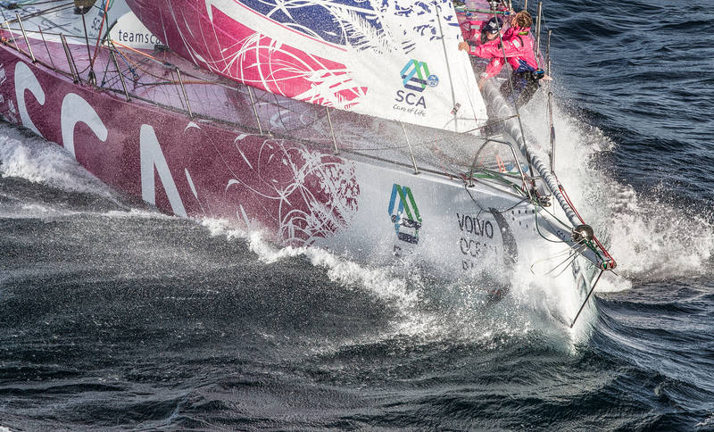 November 19, 2014. Start of Leg 2 from Cape Town to Abu Dhabi: Team SCA.